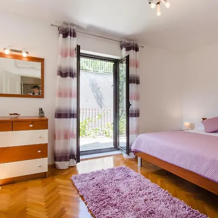 Villa Ana Maria *