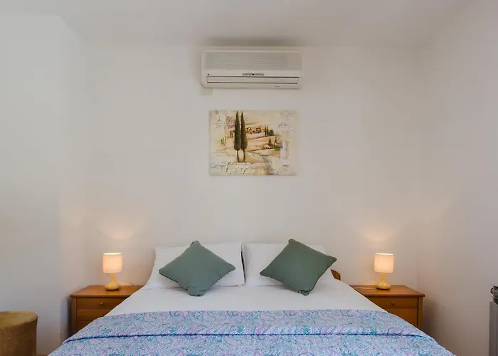 Ana Maria Willa Zaton (Dubrovnik-Neretva)